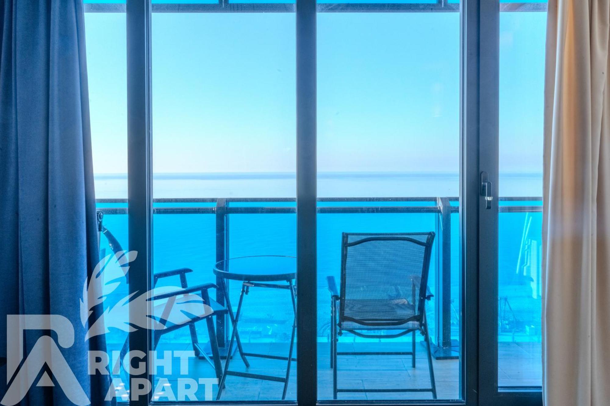 Orbi City Hotel Sea View Batoemi Buitenkant foto