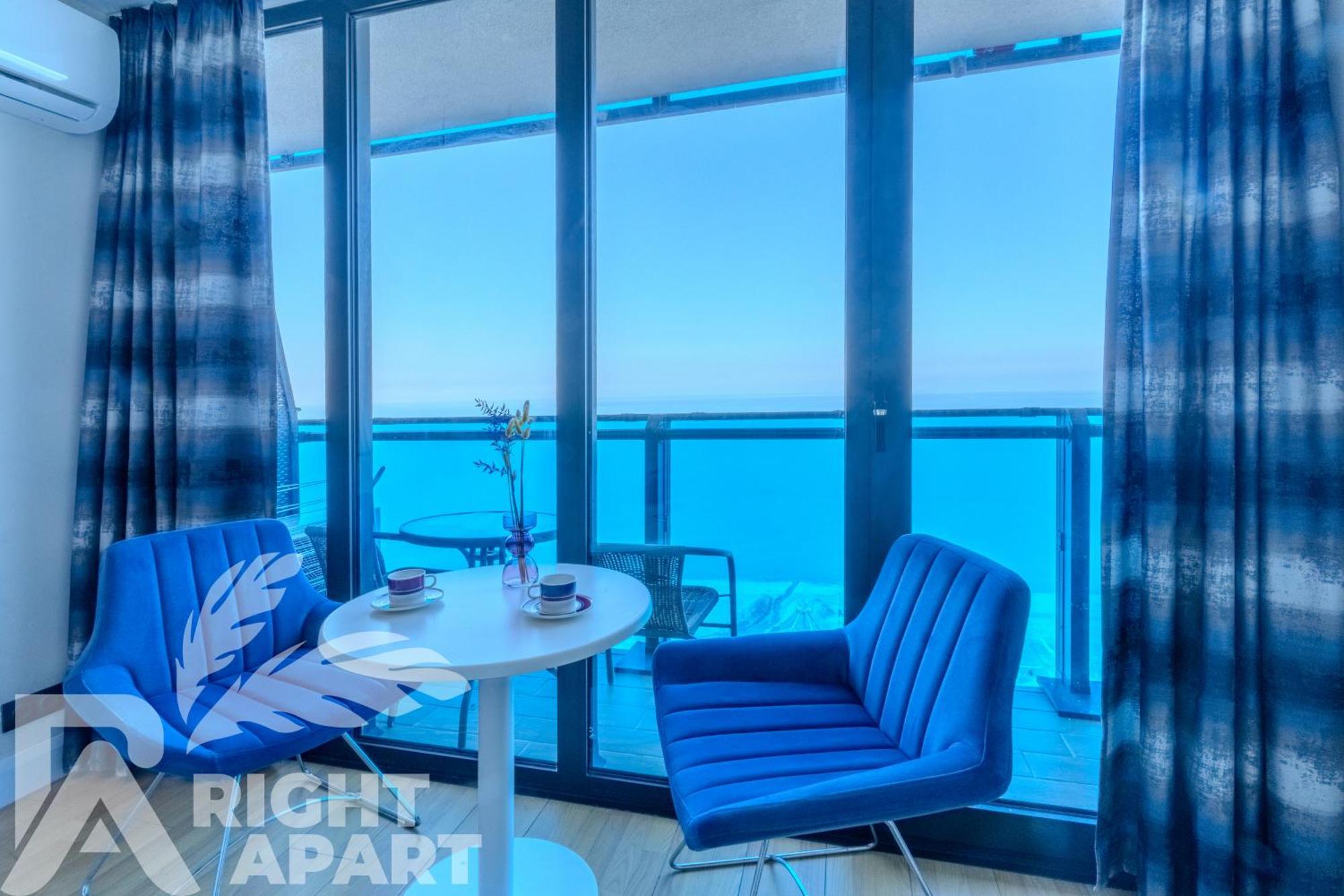 Orbi City Hotel Sea View Batoemi Buitenkant foto