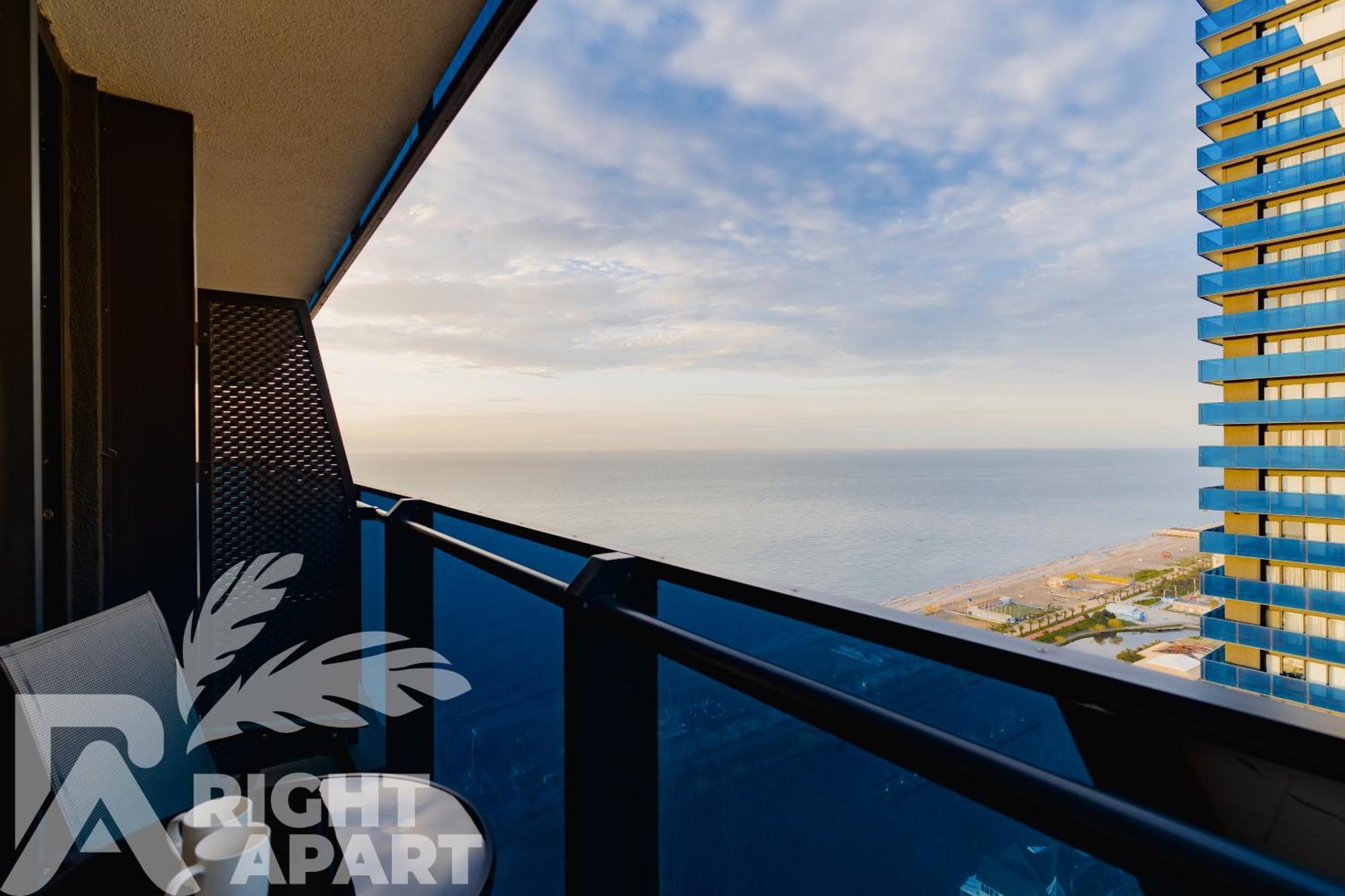 Orbi City Hotel Sea View Batoemi Buitenkant foto